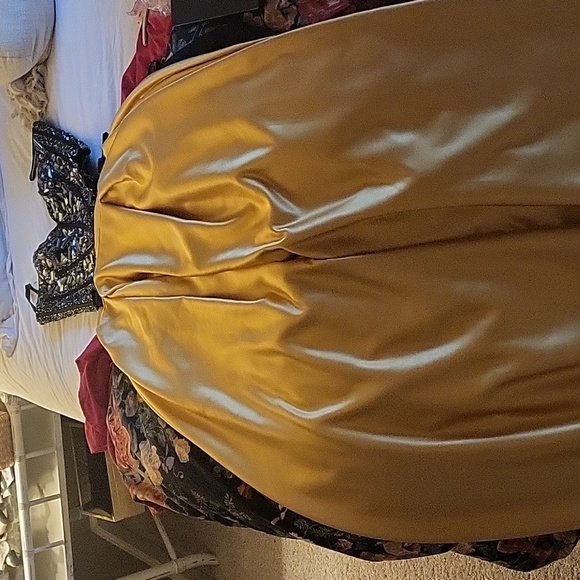 Sherri Hill Glass jewed Corset Top - Picture 4 of 8